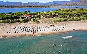 Colostrai Hotel Club